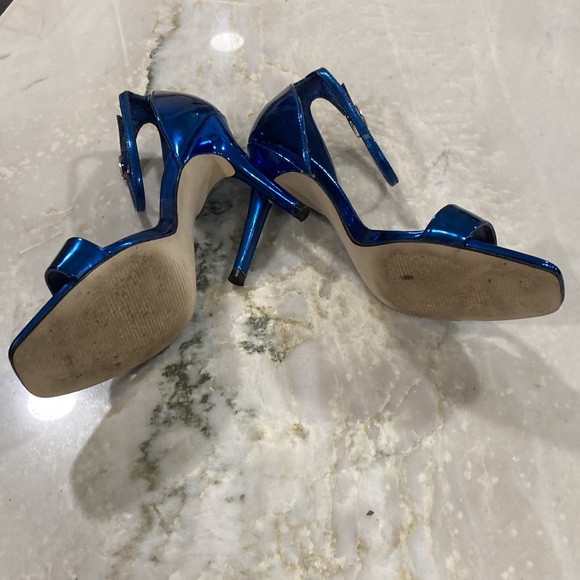 GUESS HEELS - Picture 6 of 6